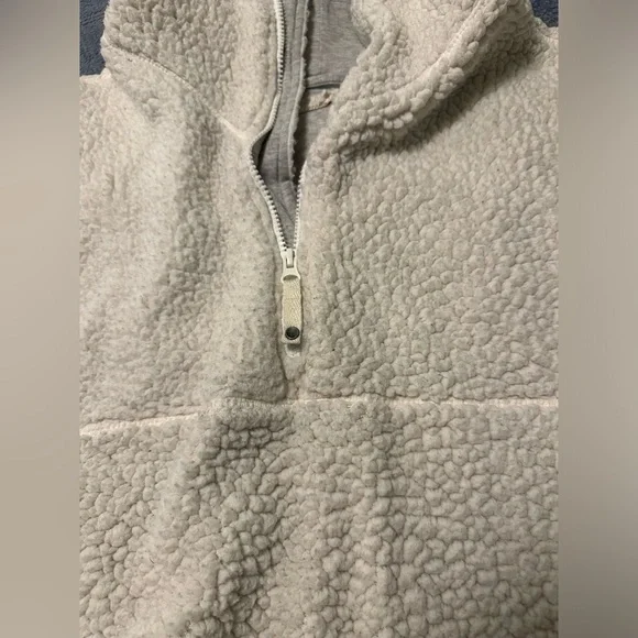 White Prana pullover sweater - Picture 3 of 4